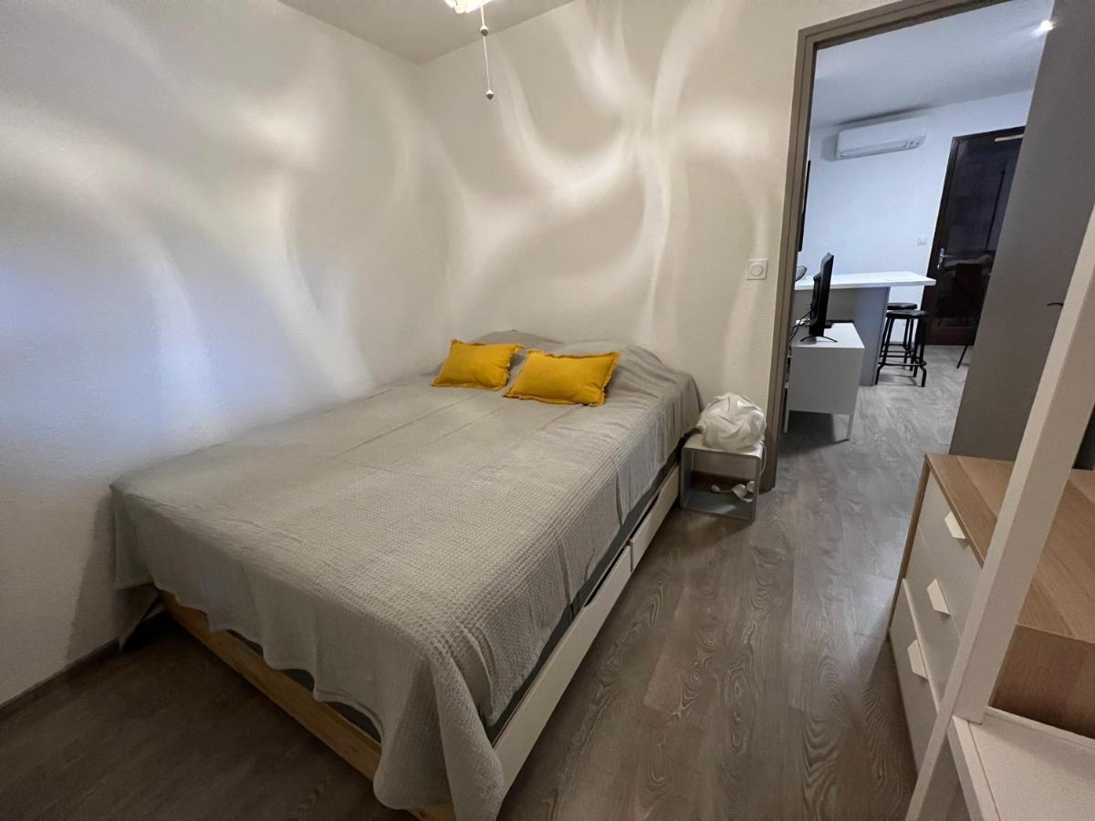 Pour 2 Personnes En Avec Terrasse *