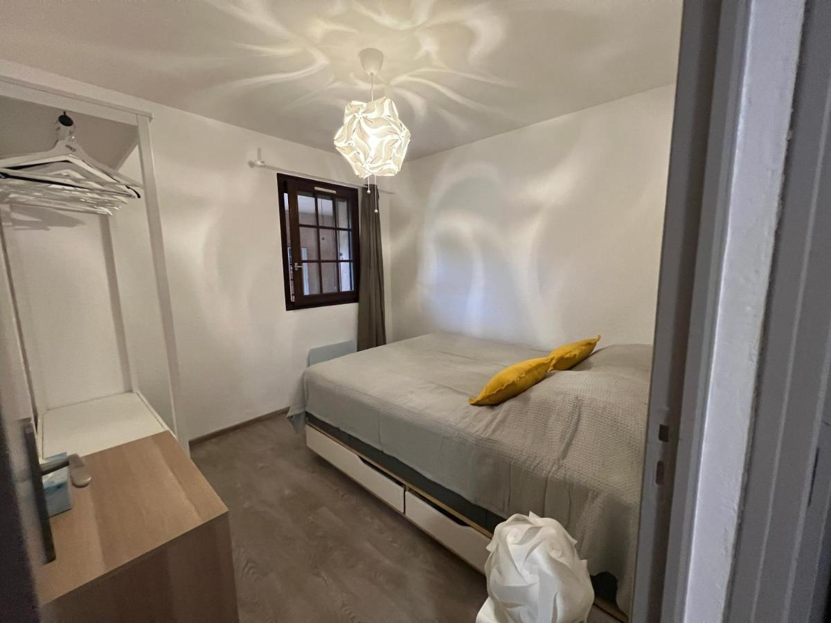 Pour 2 Personnes En Avec Terrasse * La Londe-les-Maures